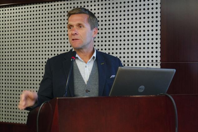 (小)图3驴学Ralph Maddison獗�.JPG